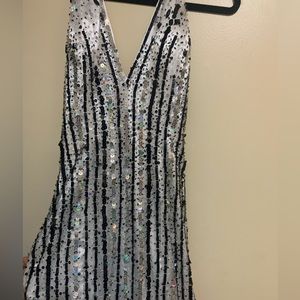 Riva Designs Black&White Gown